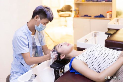 解析上?！傲г戆l”套路 家政服務中的信任陷阱與消費警示